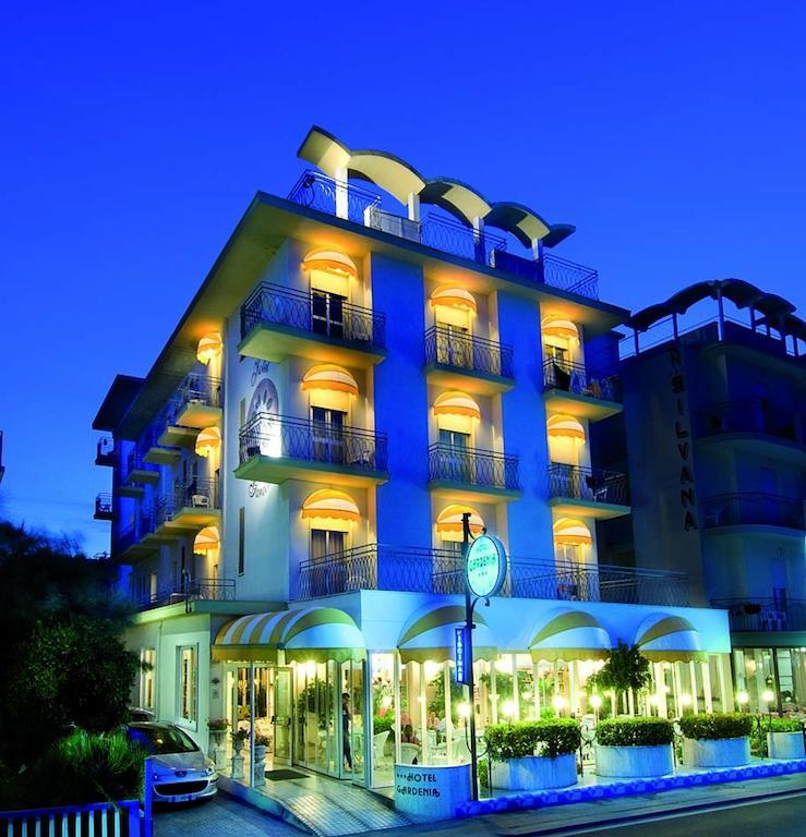 Hotel Gardenia بيلاريا-إيجيا مارينا المظهر الخارجي الصورة