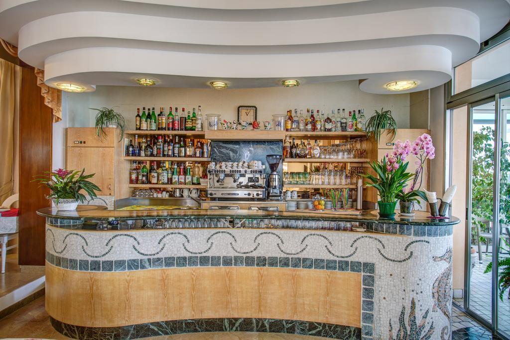 Hotel Gardenia بيلاريا-إيجيا مارينا المظهر الخارجي الصورة